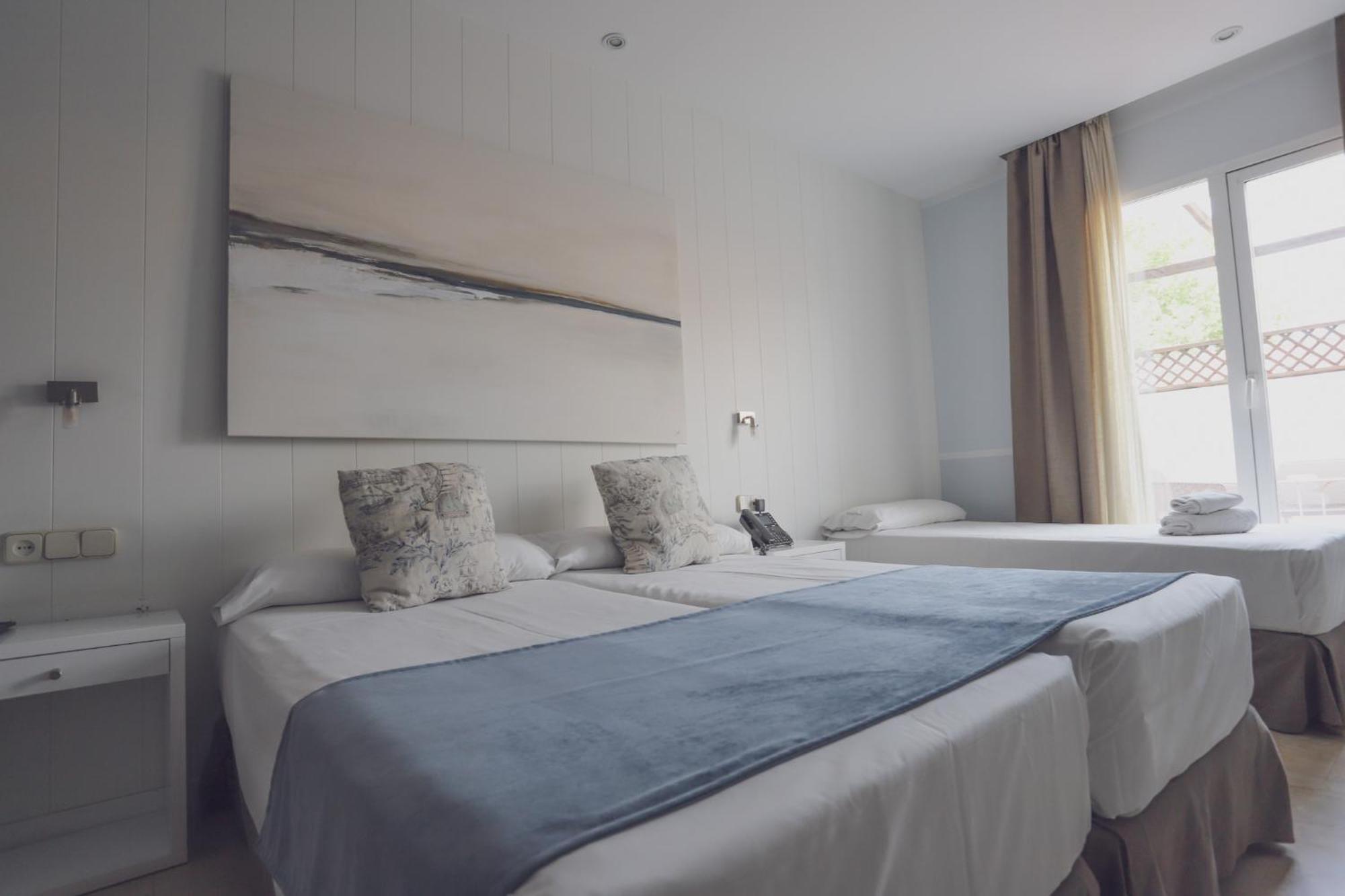 Oasis Hotel 2*